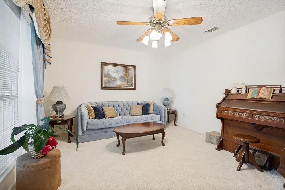607 Parkridge Drive Mansfield, TX 76063