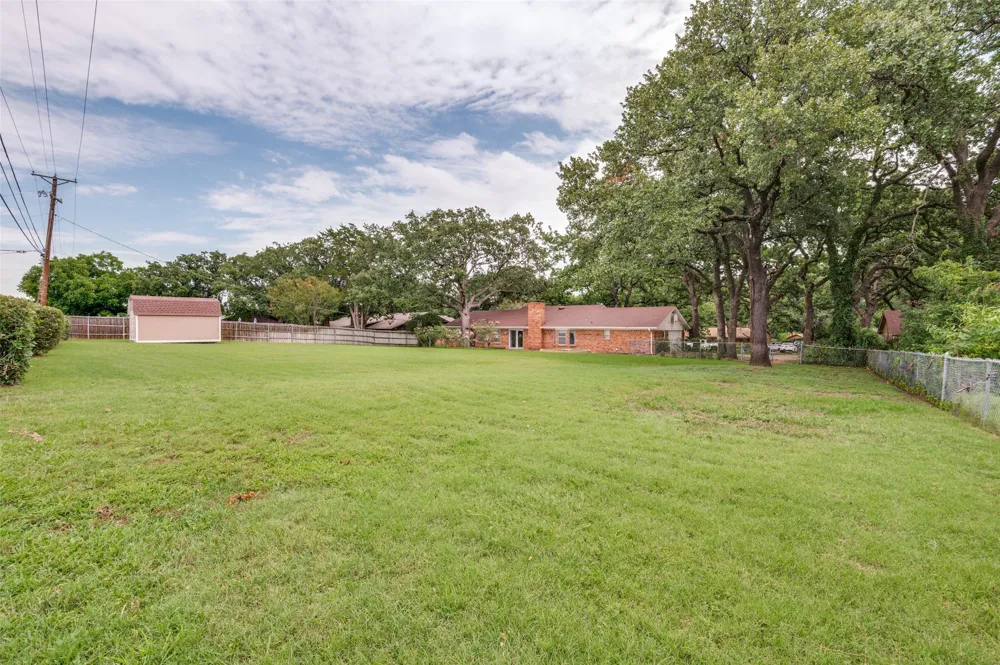 607 Parkridge Drive Mansfield, TX 76063