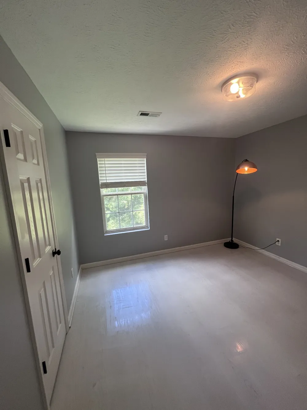 921 Jordan Cir White Bluff, TN 37187