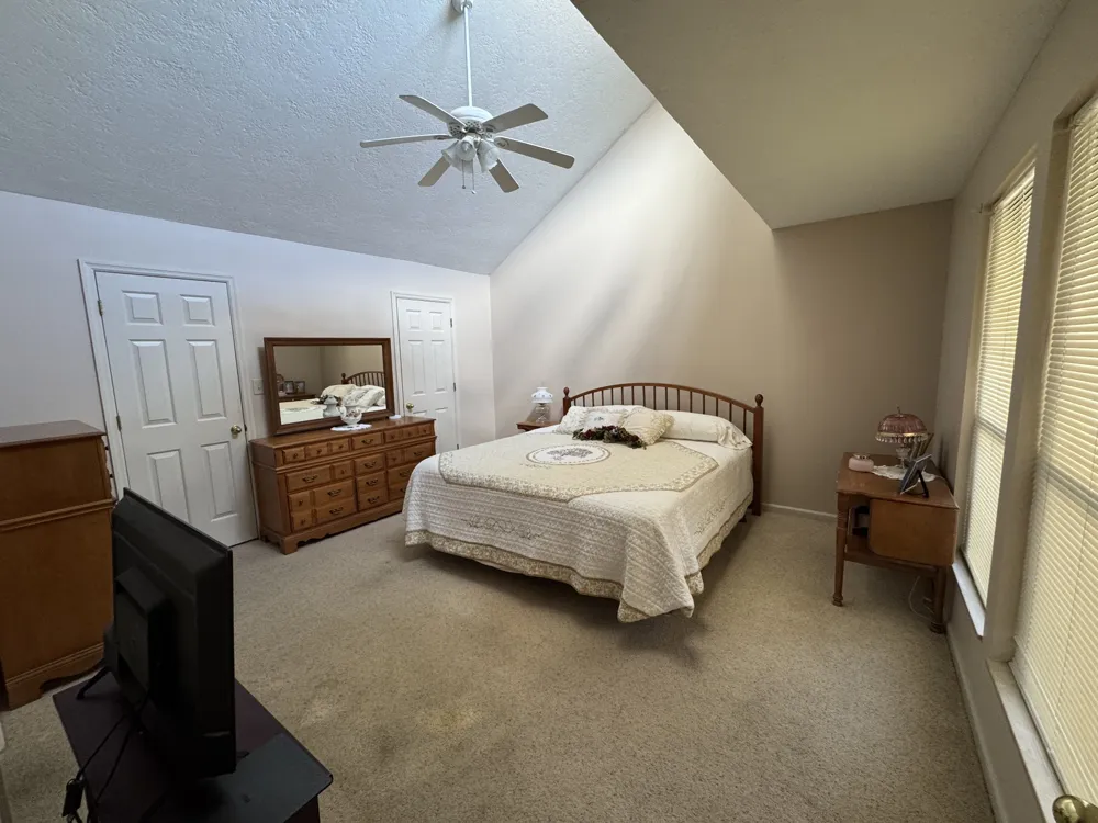 410 Castlewood Ln Lebanon, TN 37087