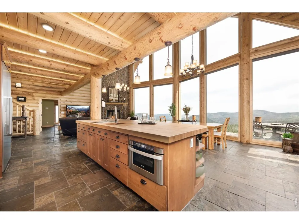 4119 Davis Ranch Road Bellvue, CO 80512