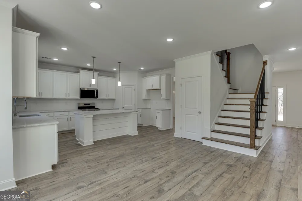 929 Lakeview Commerce, GA 30529