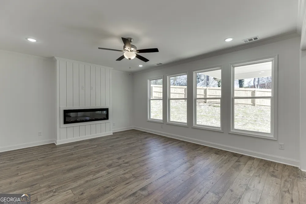929 Lakeview Commerce, GA 30529