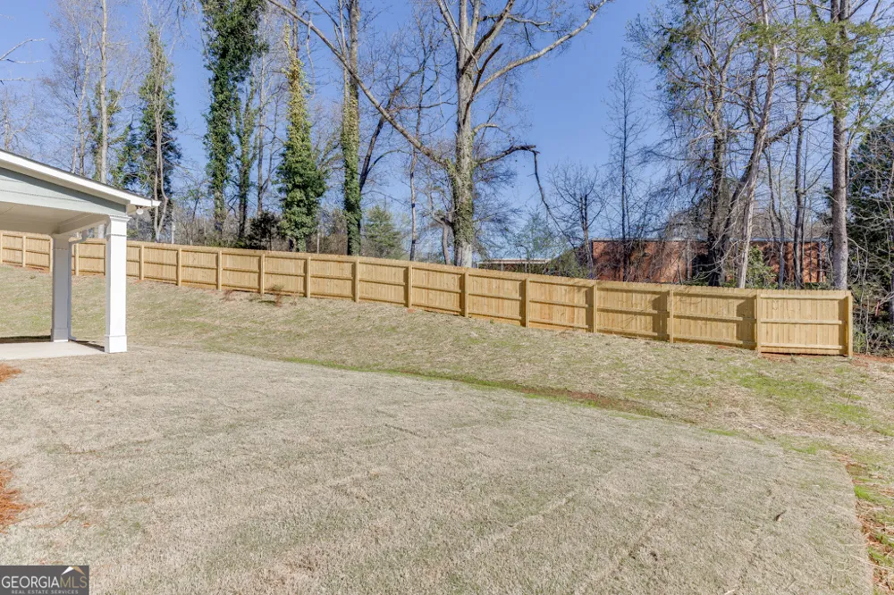 929 Lakeview Commerce, GA 30529