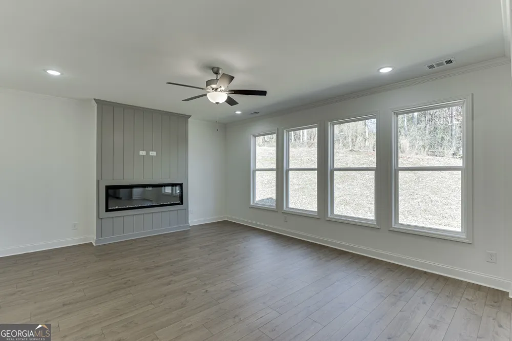 979 Lakeview Commerce, GA 30529