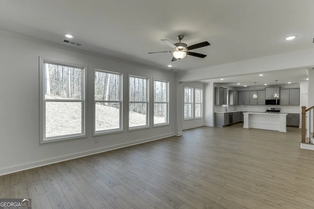 979 Lakeview Commerce, GA 30529