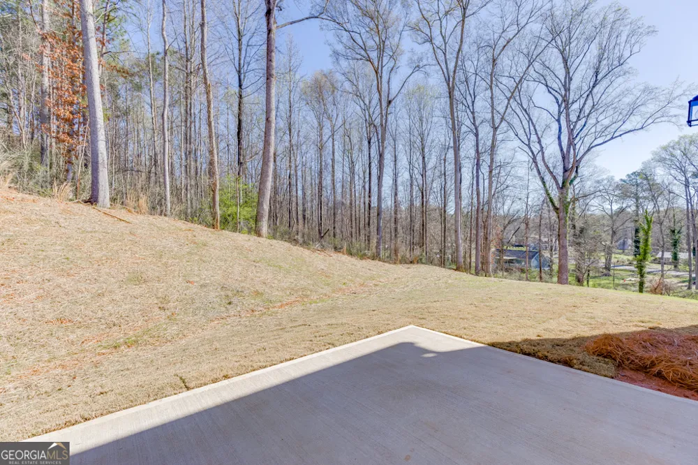 979 Lakeview Commerce, GA 30529