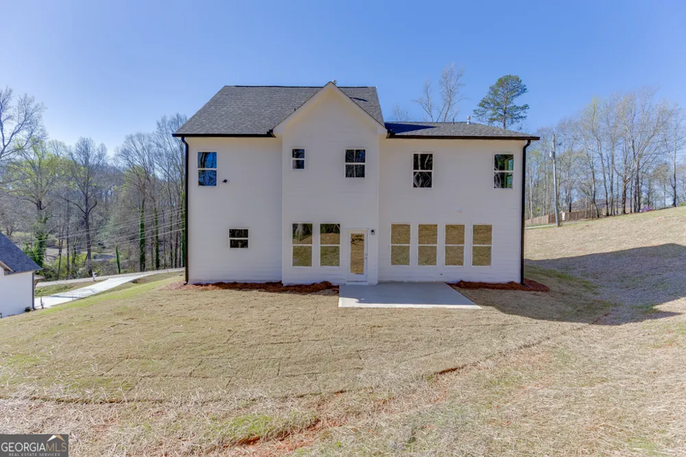 979 Lakeview Commerce, GA 30529