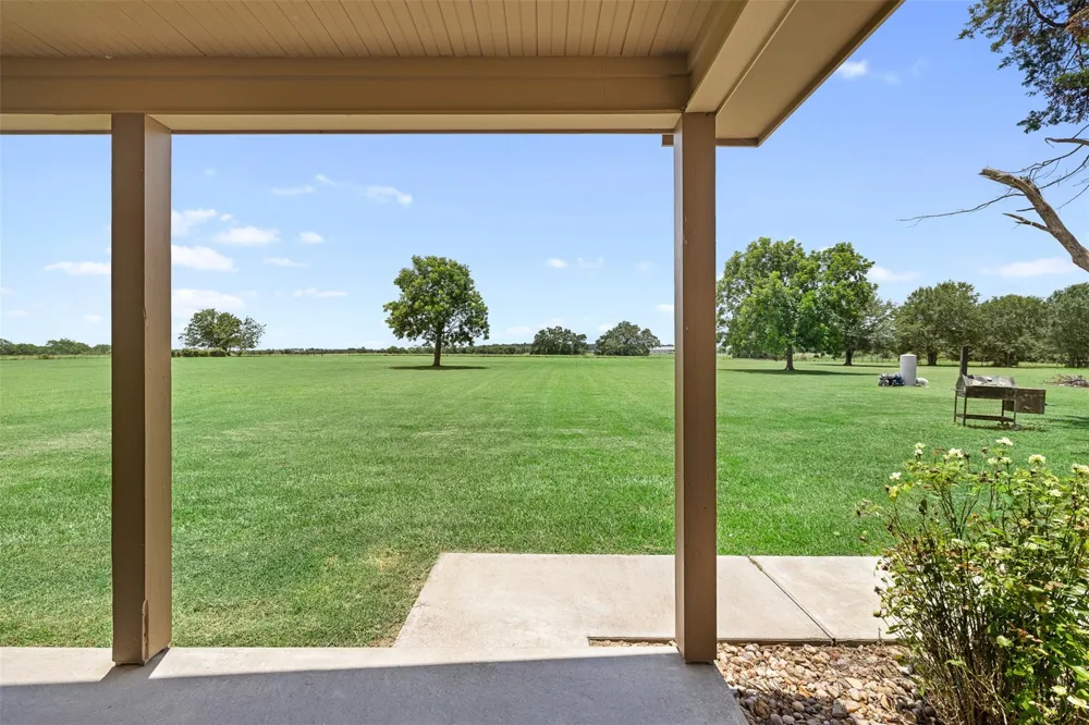 237 Morgan Road Bedias, TX 77320