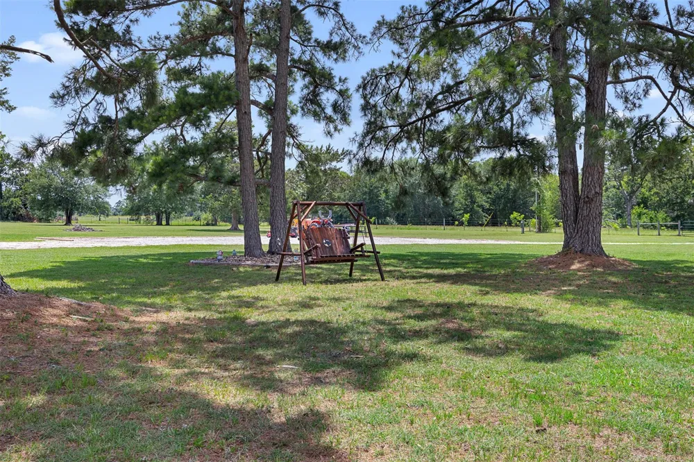237 Morgan Road Bedias, TX 77320