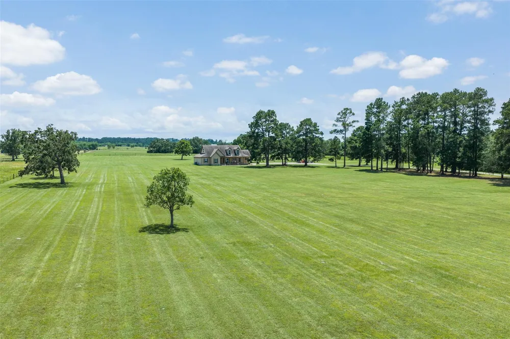 237 Morgan Road Bedias, TX 77320