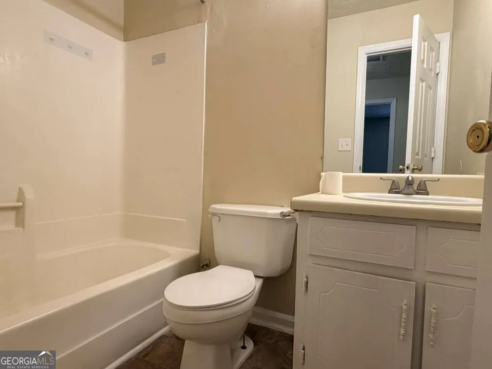 728 Burnt Creek DR NW Lilburn, GA 30047