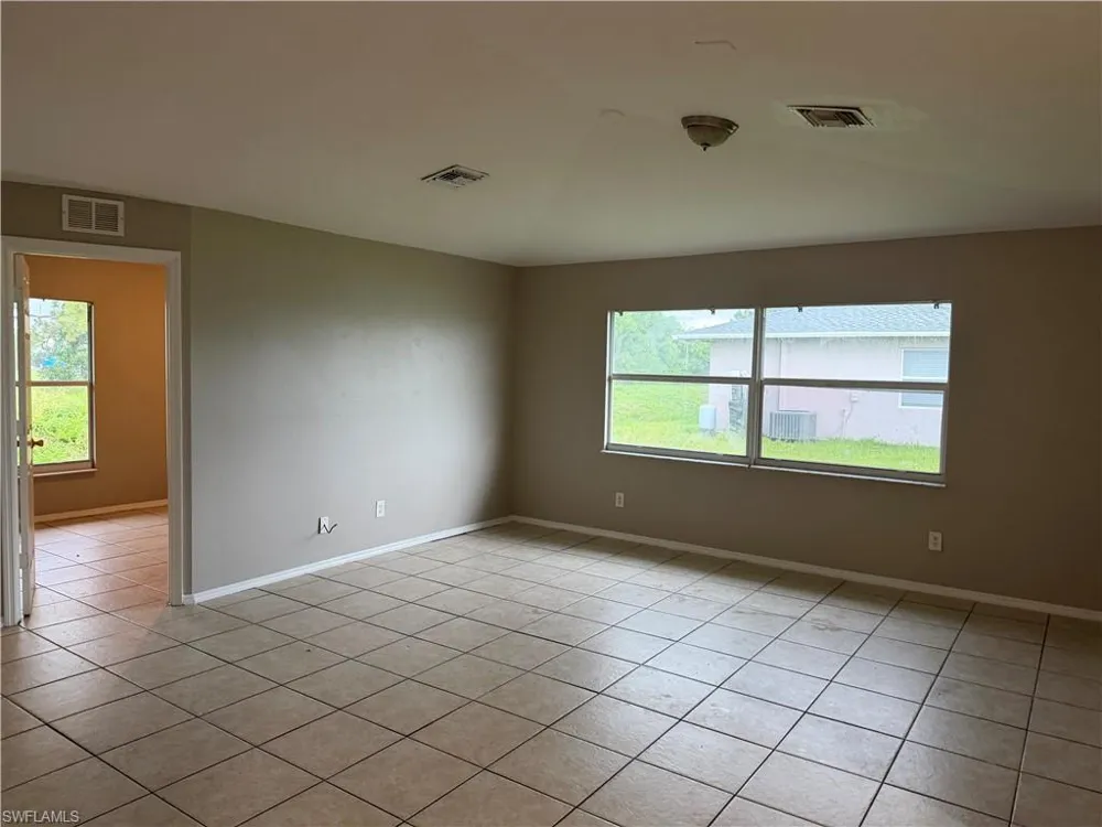 4543 21st Street SW Lehigh Acres, FL 33973