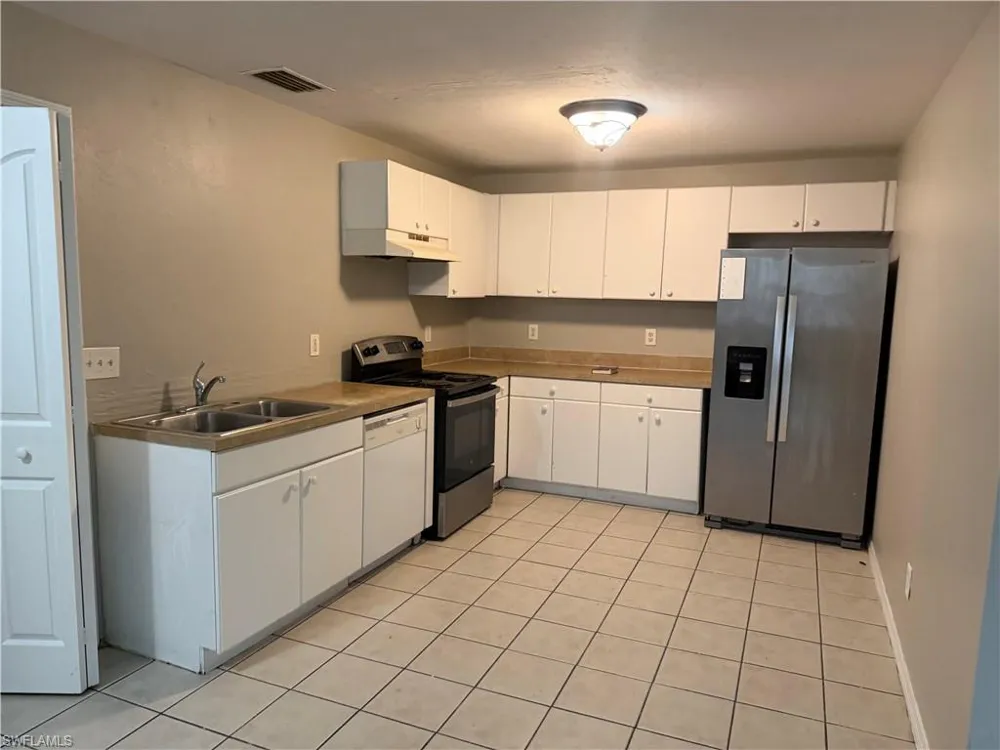 4543 21st Street SW Lehigh Acres, FL 33973