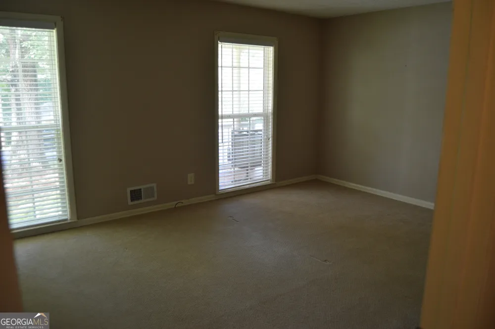 98 Beechwwod Blvd Toccoa, GA 30577