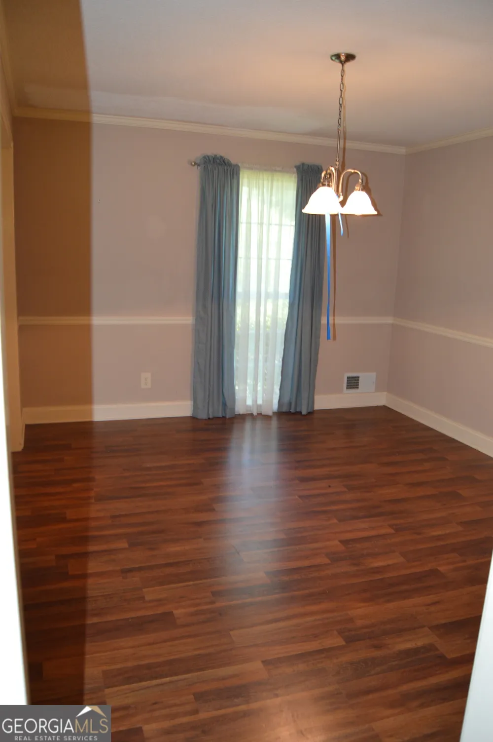 98 Beechwwod Blvd Toccoa, GA 30577