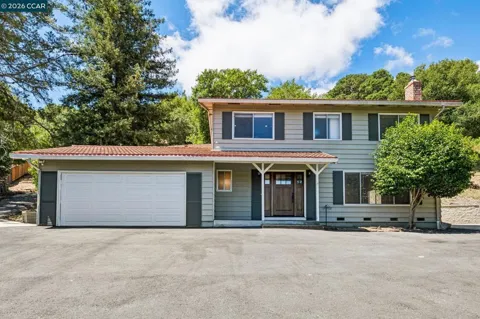 486 Butterfield Place