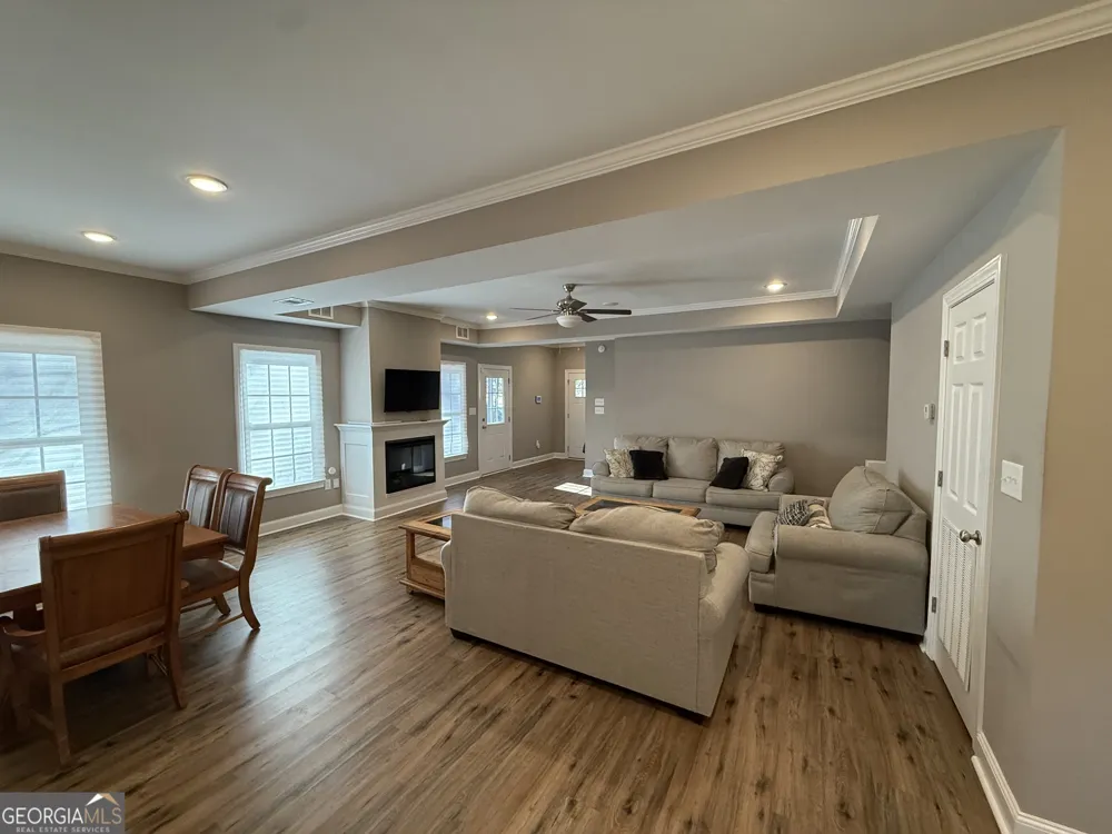212 Huntington Shoals DR Athens, GA 30606