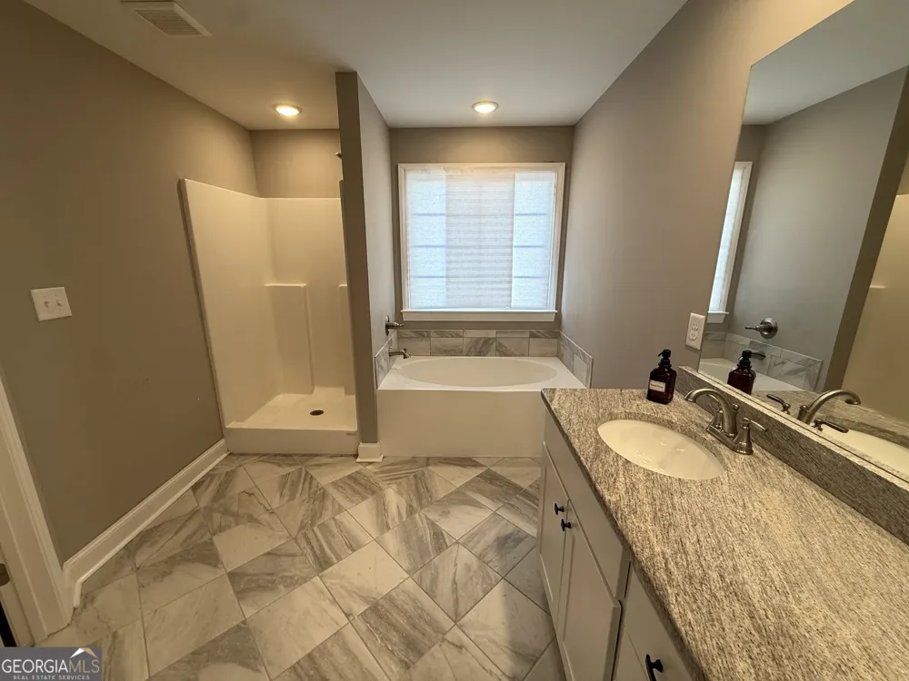 212 Huntington Shoals DR Athens, GA 30606