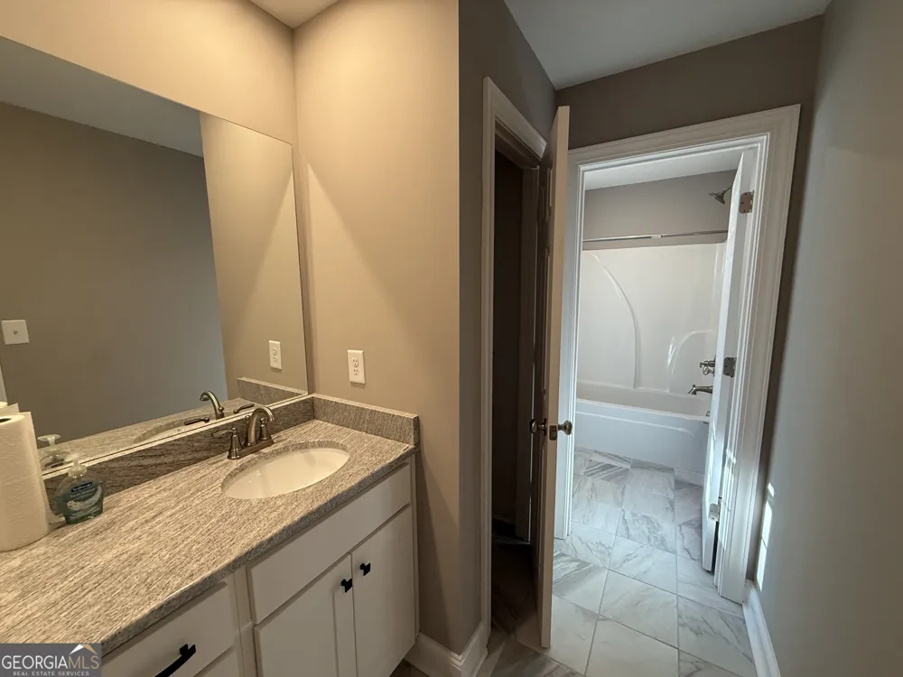 212 Huntington Shoals DR Athens, GA 30606