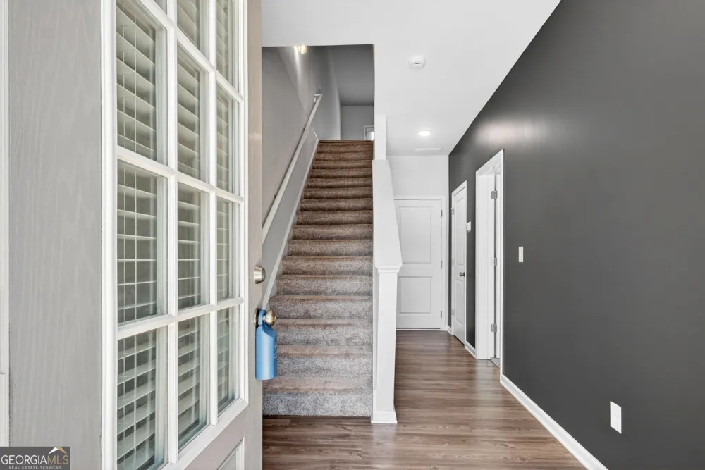 12 Silver LN Newnan, GA 30265