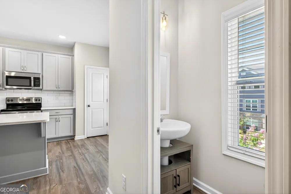 12 Silver LN Newnan, GA 30265