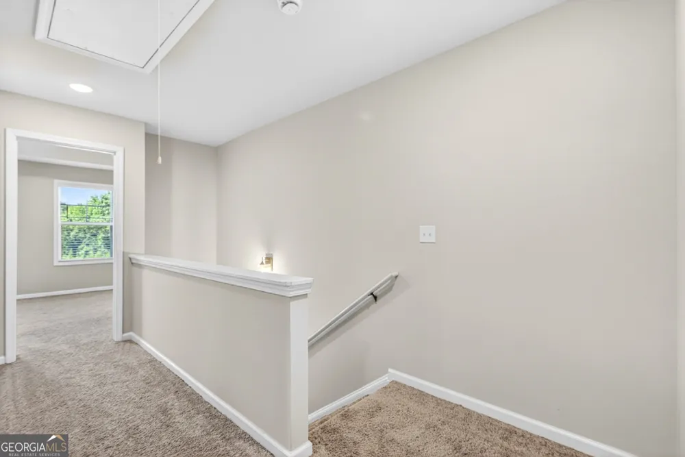 12 Silver LN Newnan, GA 30265