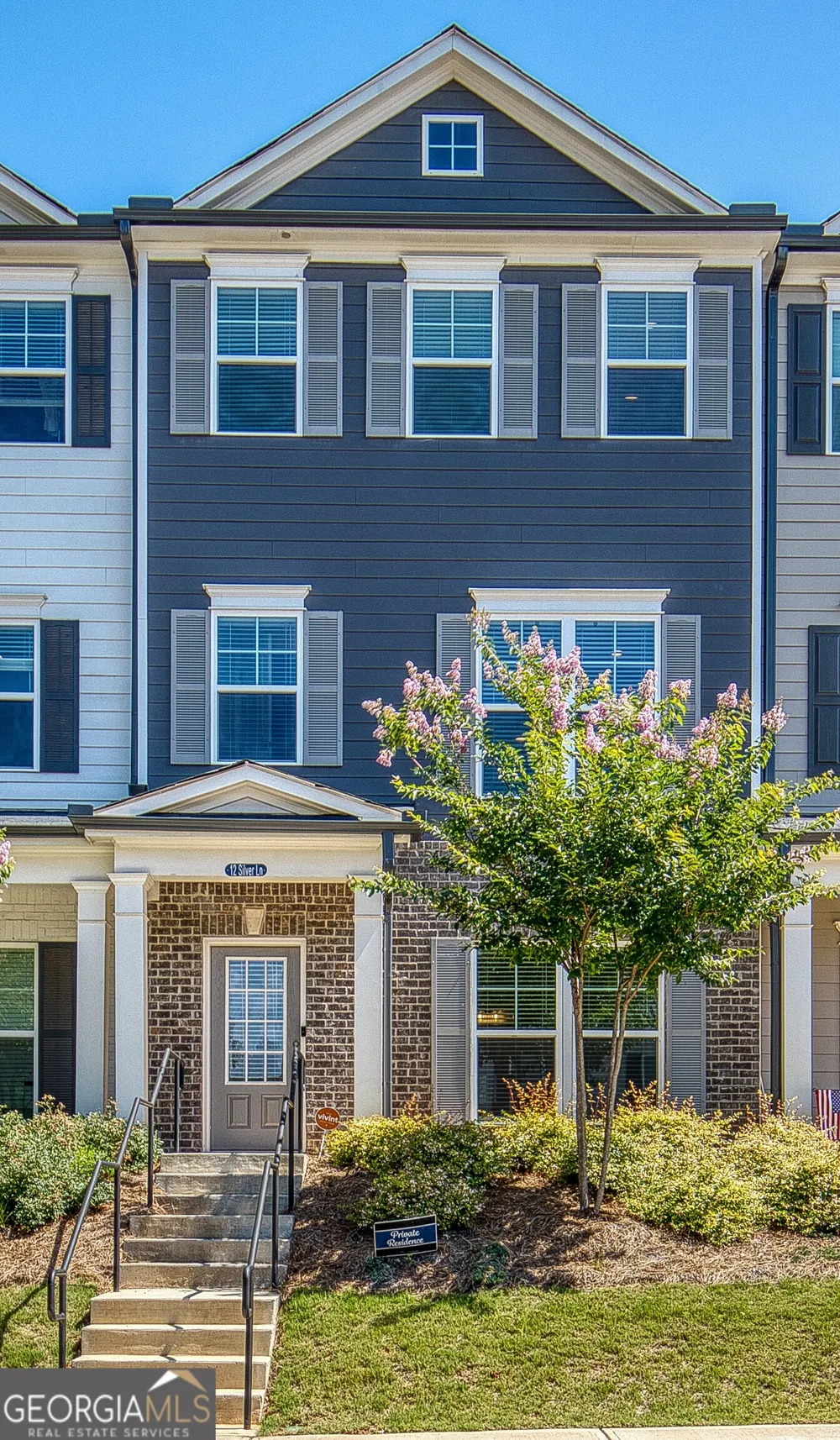 12 Silver LN Newnan, GA 30265