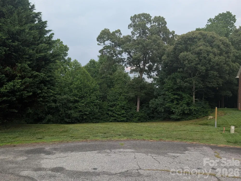 4818 35th street Drive NE #15 Hickory, NC 28601