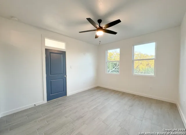 107 S Lon Price Blanco, TX 78606