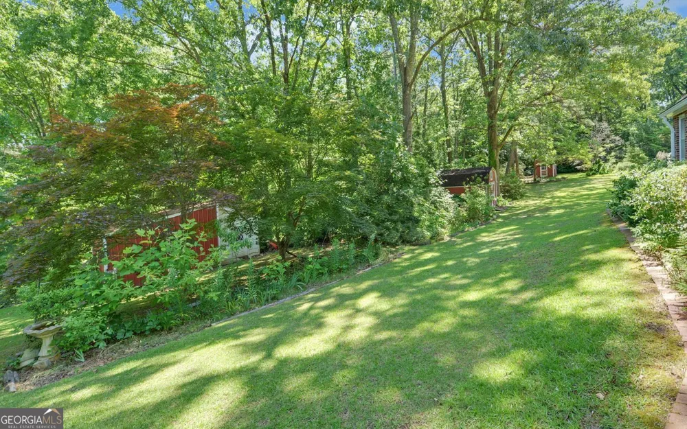 400 Harris ST Toccoa, GA 30577