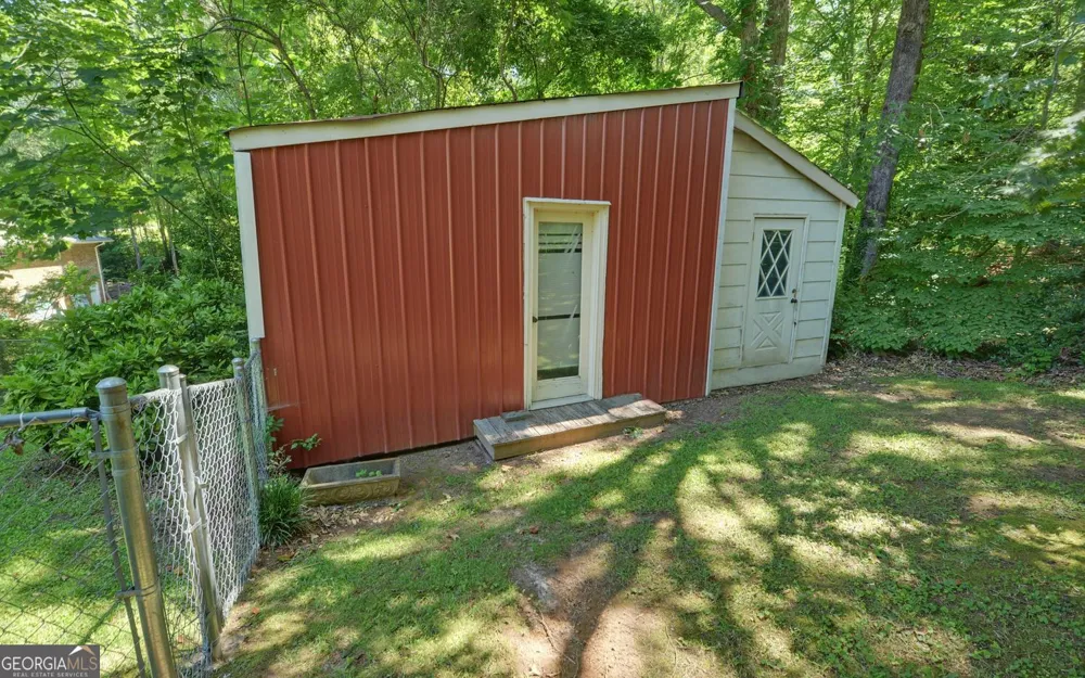 400 Harris ST Toccoa, GA 30577