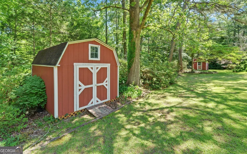 400 Harris ST Toccoa, GA 30577