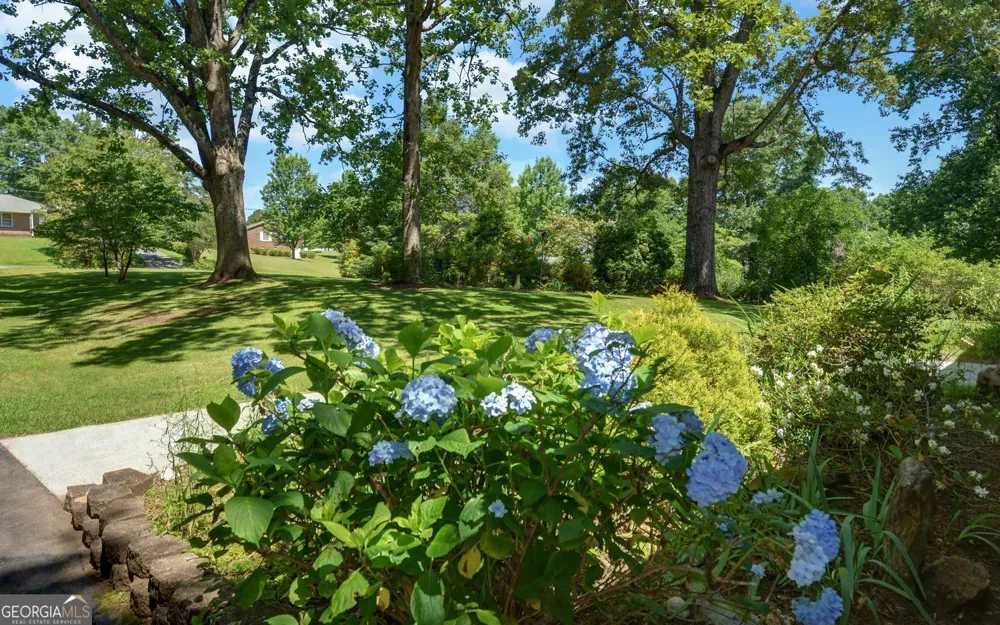 400 Harris ST Toccoa, GA 30577