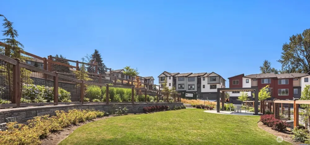 14330 1st Avenue NE #205 Duvall, WA 98019