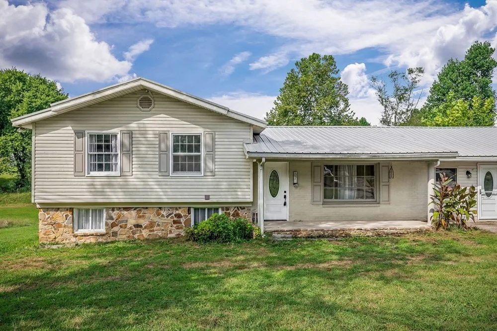 87 Camp Overton Rd Rock Island, TN 38581