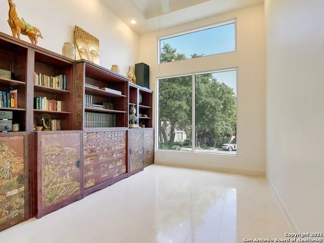 17 Aston Glen San Antonio, TX 78257