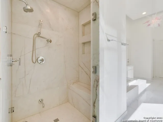 17 Aston Glen San Antonio, TX 78257