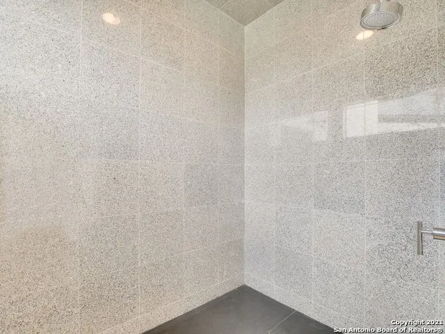 17 Aston Glen San Antonio, TX 78257
