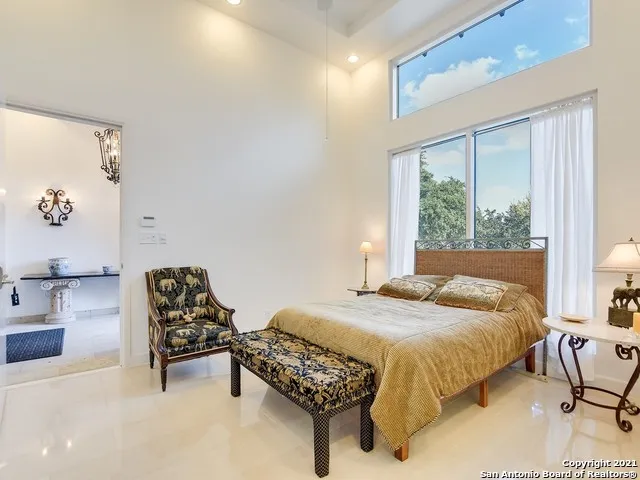 17 Aston Glen San Antonio, TX 78257