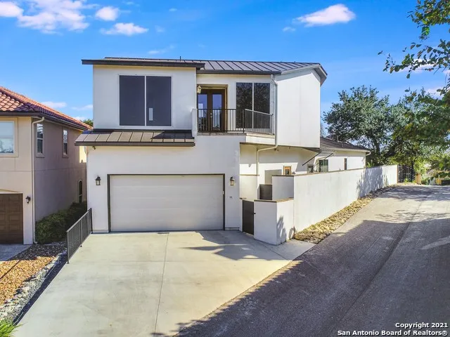 17 Aston Glen San Antonio, TX 78257