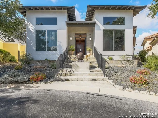 17 Aston Glen San Antonio, TX 78257