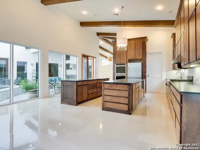 17 Aston Glen San Antonio, TX 78257