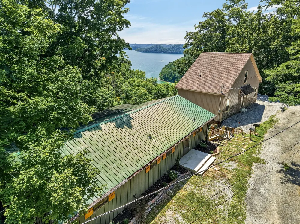 241 Nautilus Pt Silver Point, TN 38582