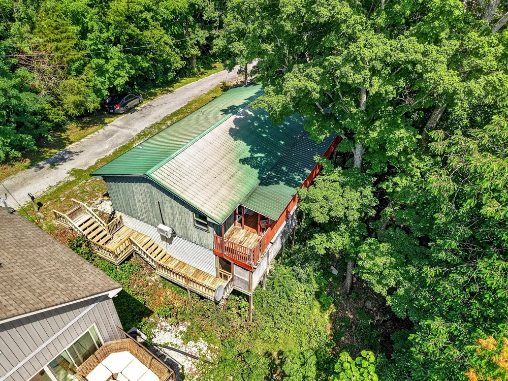 241 Nautilus Pt Silver Point, TN 38582