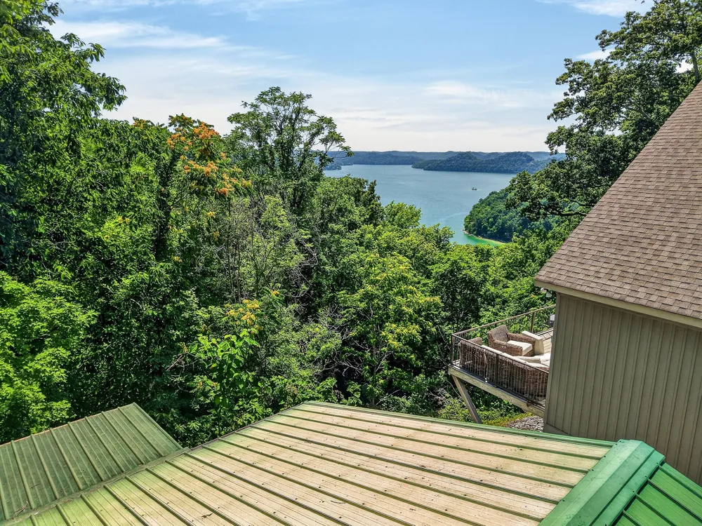 241 Nautilus Pt Silver Point, TN 38582