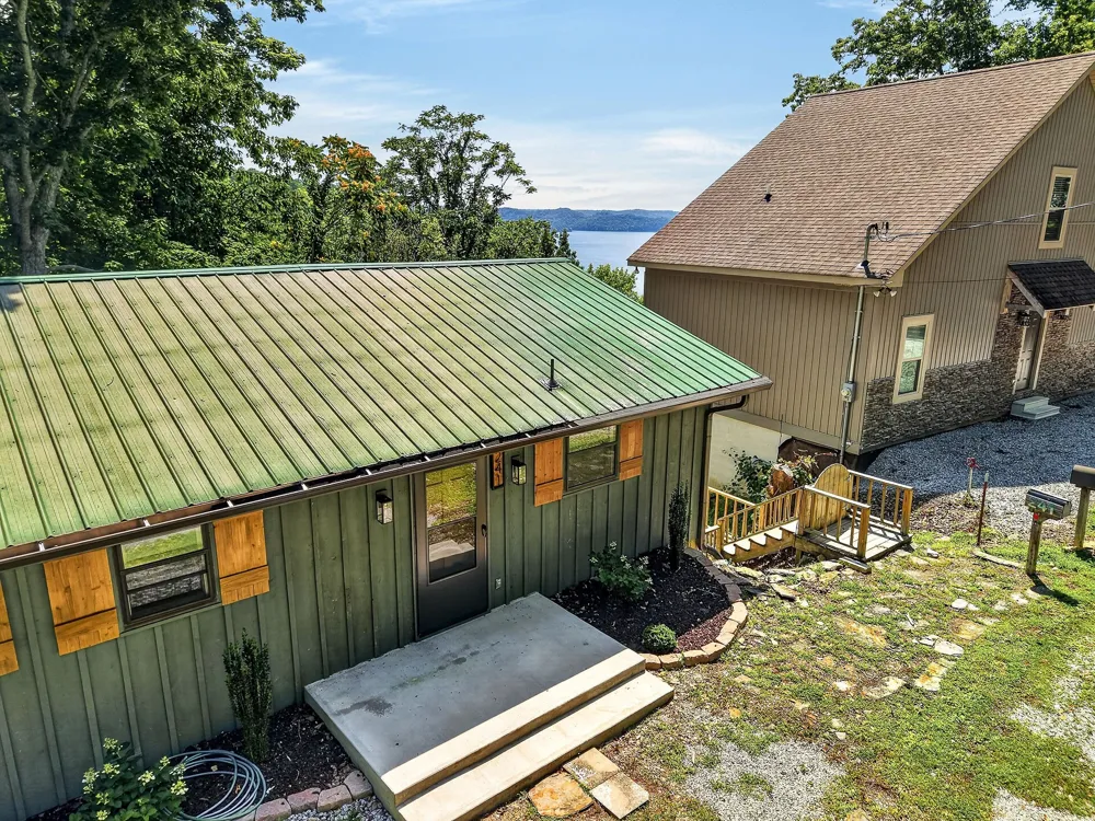 241 Nautilus Pt Silver Point, TN 38582