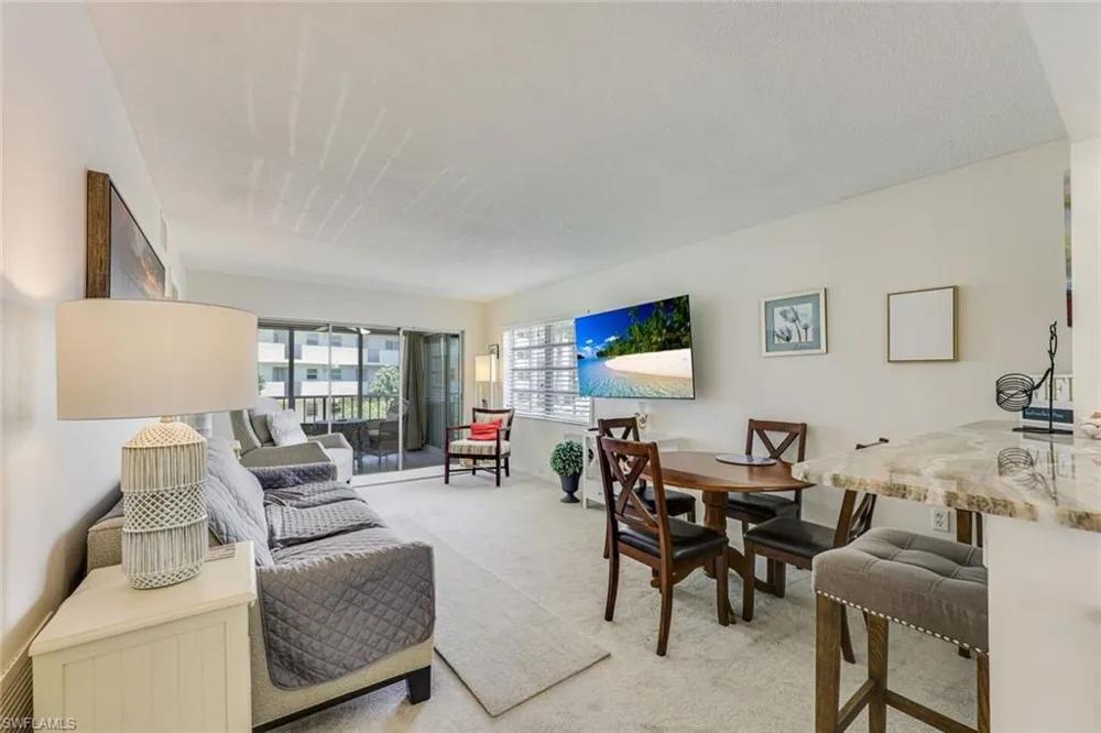 5 High Point Circle W #204 Naples, FL 34103