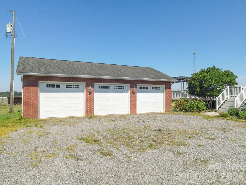 809 New Sterling Road Stony Point, NC 28678
