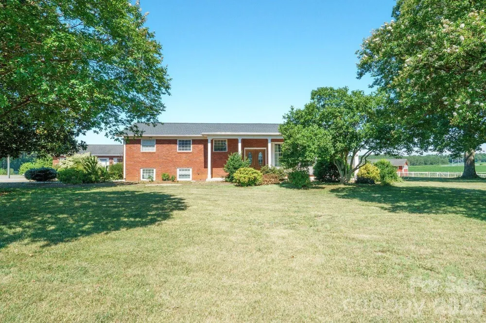 809 New Sterling Road Stony Point, NC 28678